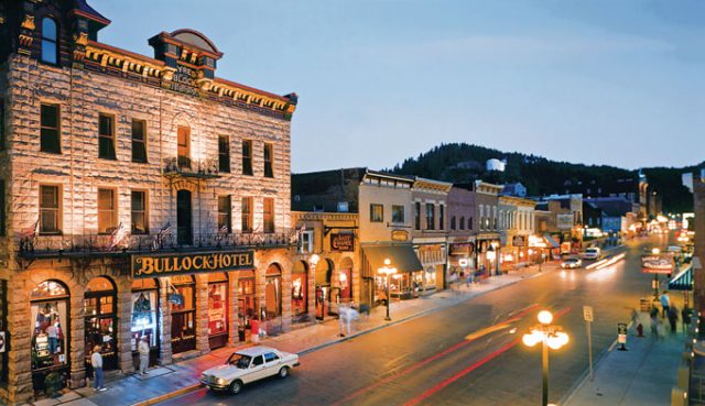 deadwood-and-lead-sd-mining-history-casinos-and-outdoor-recreation